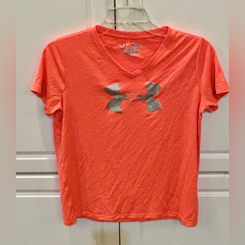 UNDER ARMOUR~Girls Rebel Pink Heat Gear Loose Fit T-shirt~Youth Large~080
